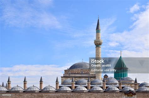 Xānīhā Mausoleum: Bir Tarihi Şölen ve Mimari Muhteşemliği!