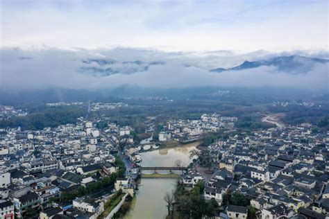  Huangshan Chengguan - Tarihin Gizemlerini Keşfedin ve Muhteşem Manzaraların Tadını Çıkarın!